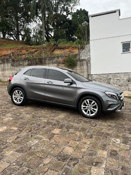 MERCEDES-BENZ GLA 200 1.6 CGI STYLE 16V TURBO 2015/2016 BOSCO AUTOMÓVEIS GUAPORÉ / Carros no Vale
