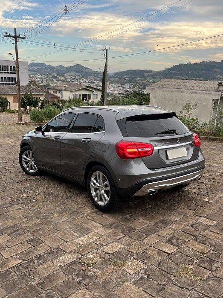MERCEDES-BENZ GLA 200 1.6 CGI STYLE 16V TURBO 2015/2016 BOSCO AUTOMÓVEIS GUAPORÉ / Carros no Vale