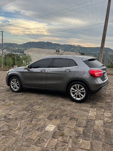 MERCEDES-BENZ GLA 200 1.6 CGI STYLE 16V TURBO 2015/2016 BOSCO AUTOMÓVEIS GUAPORÉ / Carros no Vale