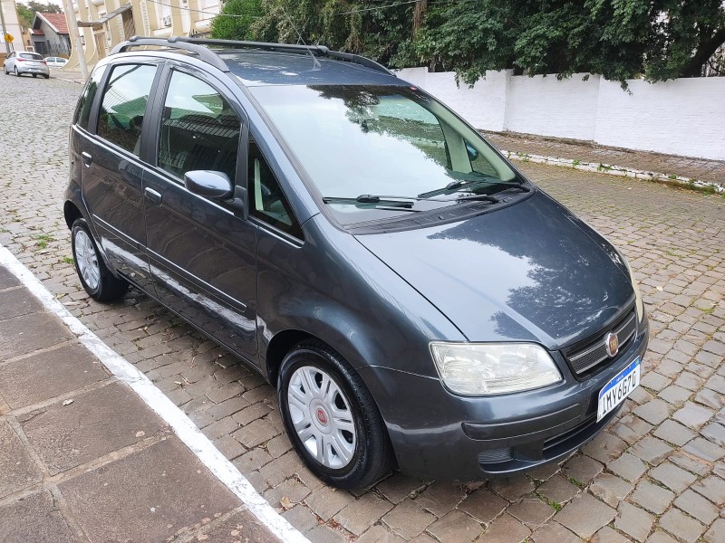 FIAT IDEA ELX 1.4 2005/2006 ALTERNATIVA VEÍCULOS LAJEADO / Carros no Vale