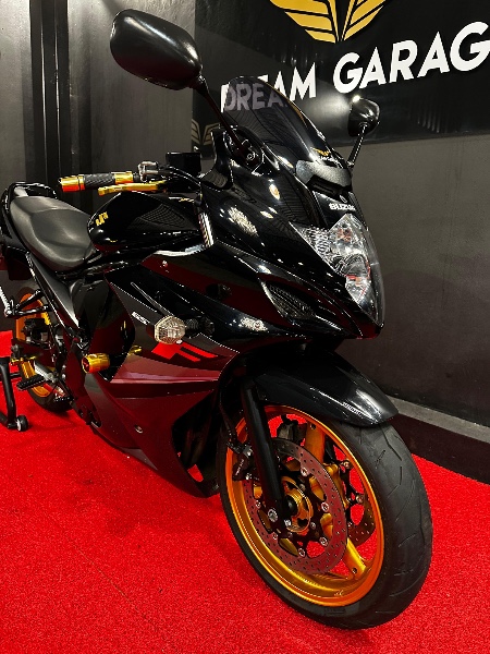 SUZUKI MOTOS GSX 650 F /2011 EXCLUSIVO VEÍCULOS SANTA CRUZ DO SUL / Carros no Vale