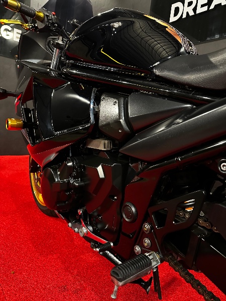 SUZUKI MOTOS GSX 650 F /2011 EXCLUSIVO VEÍCULOS SANTA CRUZ DO SUL / Carros no Vale
