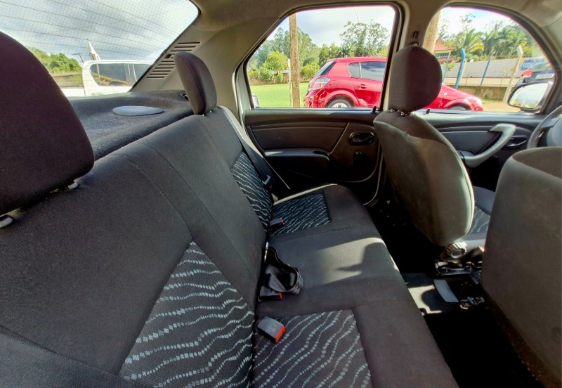 RENAULT LOGAN AUTHENTIQUE HI-FLEX 1.0 16V 4P 2012/2012 CRUZEIRO MULTIMARCAS CRUZEIRO DO SUL / Carros no Vale