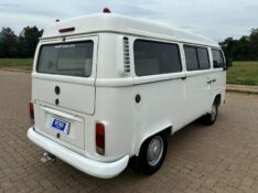 VOLKSWAGEN KOMBI /2011 RT 811 VEÍCULOS ARROIO DO MEIO / Carros no Vale