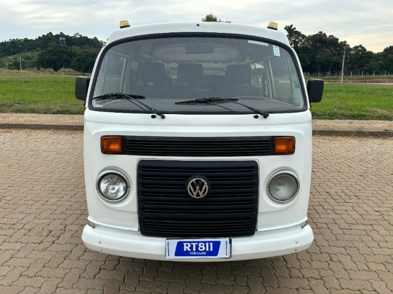 VOLKSWAGEN KOMBI /2011 RT 811 VEÍCULOS ARROIO DO MEIO / Carros no Vale