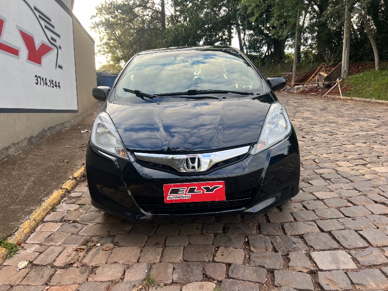 HONDA FIT 1.4 LX 8V GASOLINA 4P AUTOMÁTICO 2014/2014 ELY AUTOMÓVEIS LAJEADO / Carros no Vale