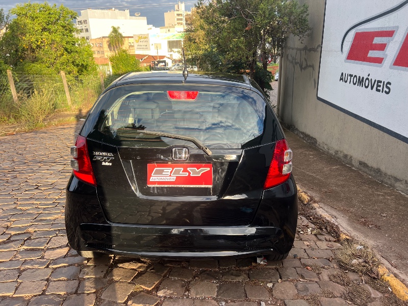 HONDA FIT 1.4 LX 8V GASOLINA 4P AUTOMÁTICO 2014/2014 ELY AUTOMÓVEIS LAJEADO / Carros no Vale