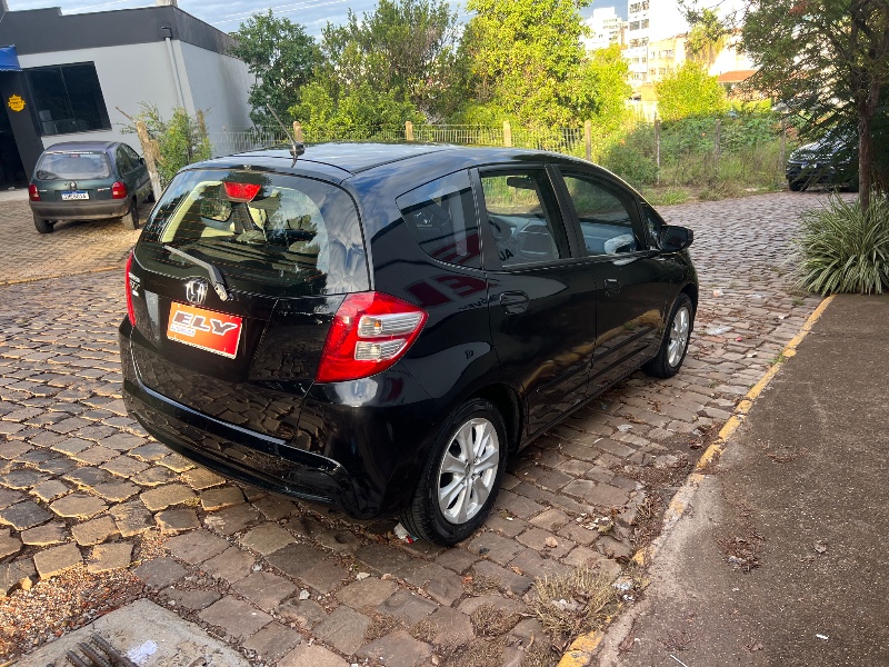 HONDA FIT 1.4 LX 8V GASOLINA 4P AUTOMÁTICO 2014/2014 ELY AUTOMÓVEIS LAJEADO / Carros no Vale