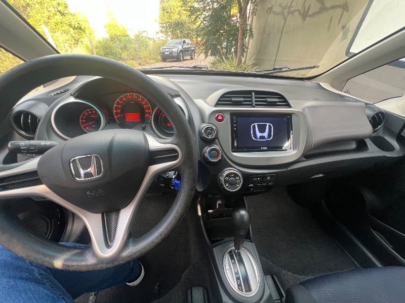 HONDA FIT 1.4 LX 8V GASOLINA 4P AUTOMÁTICO 2014/2014 ELY AUTOMÓVEIS LAJEADO / Carros no Vale