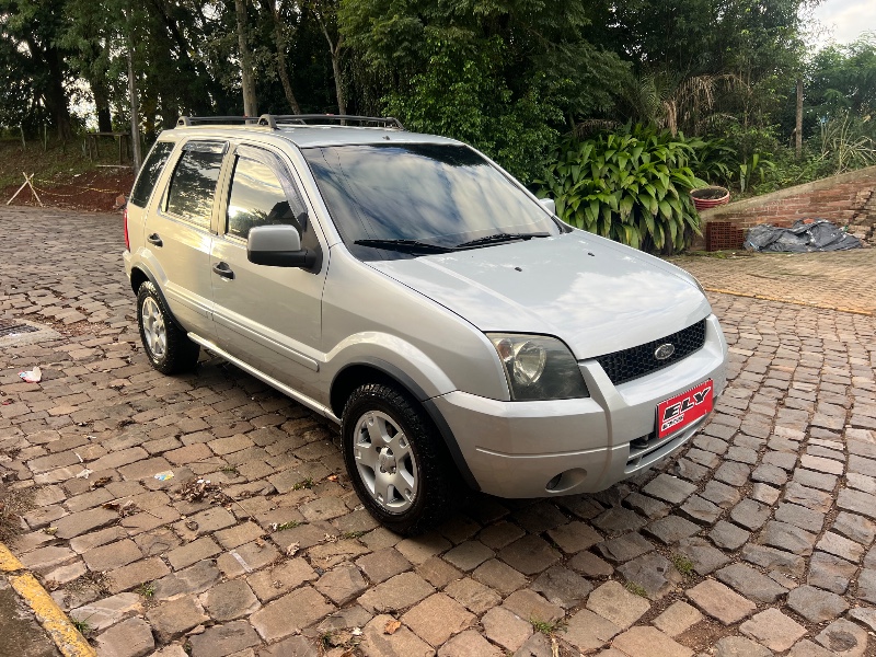 FORD ECOSPORT 2.0 XLT 16V GASOLINA 4P MANUAL 2004/2004 ELY AUTOMÓVEIS LAJEADO / Carros no Vale