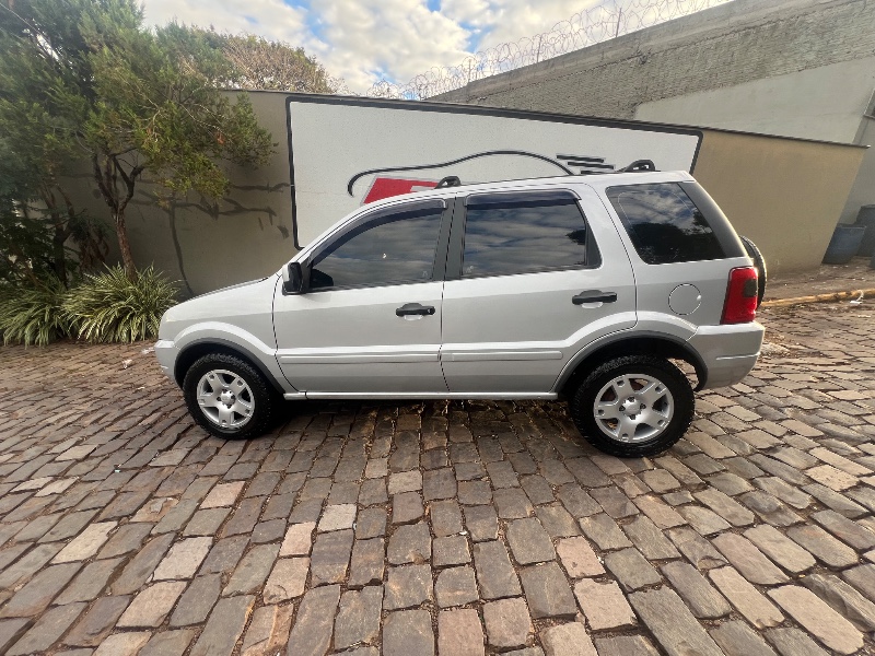 FORD ECOSPORT 2.0 XLT 16V GASOLINA 4P MANUAL 2004/2004 ELY AUTOMÓVEIS LAJEADO / Carros no Vale