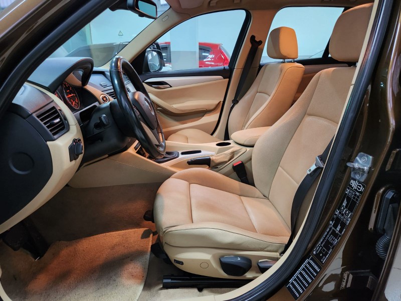 BMW X1 S DRIVE 18I 2.0 2011/2011 TS VEÍCULOS ANTA GORDA / Carros no Vale