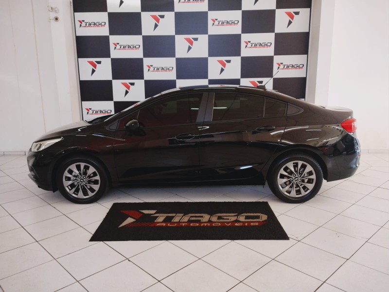 CHEVROLET CRUZE LT 1.4 16V TURBO FLEX 4P AUT. 2017/2017 TIAGO AUTOMÓVEIS VENÂNCIO AIRES / Carros no Vale