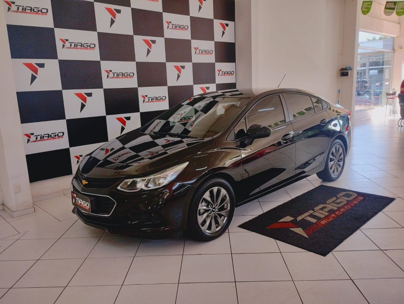 CHEVROLET CRUZE LT 1.4 16V TURBO FLEX 4P AUT. 2017/2017 TIAGO AUTOMÓVEIS VENÂNCIO AIRES / Carros no Vale