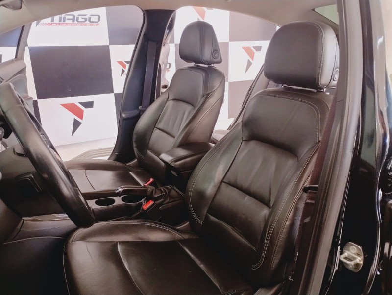 CHEVROLET CRUZE LT 1.4 16V TURBO FLEX 4P AUT. 2017/2017 TIAGO AUTOMÓVEIS VENÂNCIO AIRES / Carros no Vale