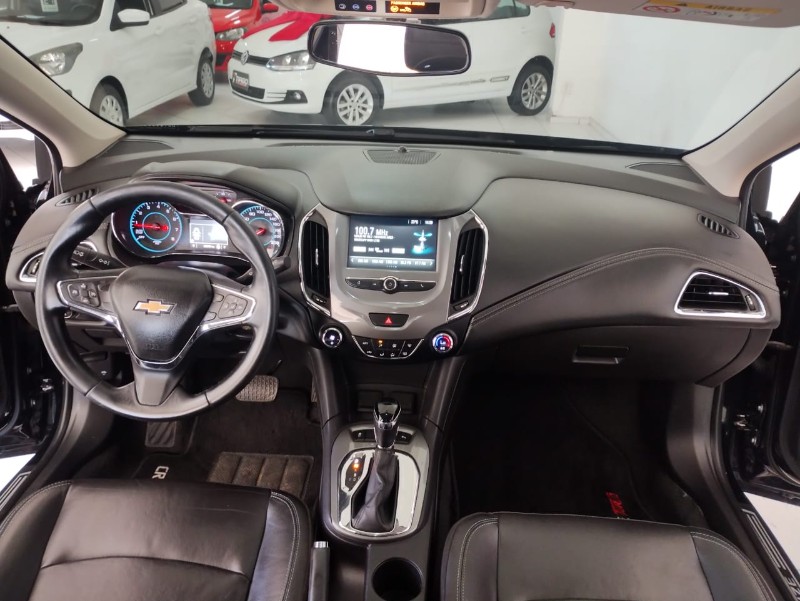 CHEVROLET CRUZE LT 1.4 16V TURBO FLEX 4P AUT. 2017/2017 TIAGO AUTOMÓVEIS VENÂNCIO AIRES / Carros no Vale