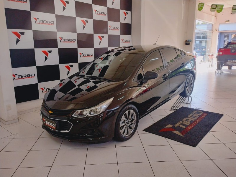 CHEVROLET CRUZE LT 1.4 16V TURBO FLEX 4P AUT. 2017/2017 TIAGO AUTOMÓVEIS VENÂNCIO AIRES / Carros no Vale