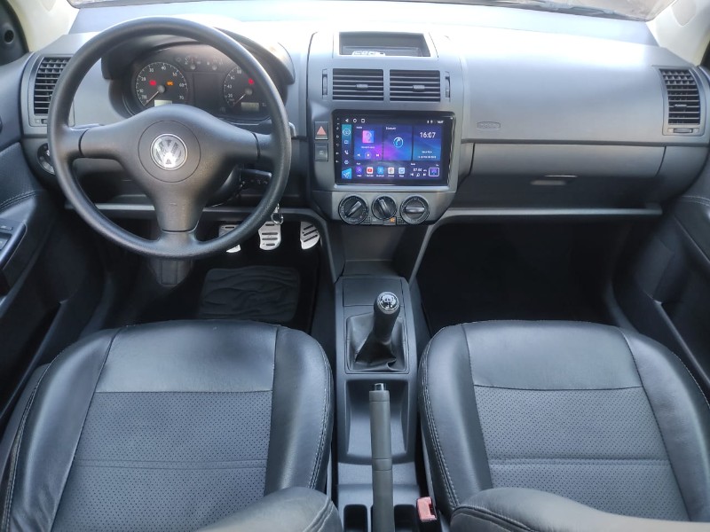 VOLKSWAGEN POLO 1.6 SEDAN - 2004