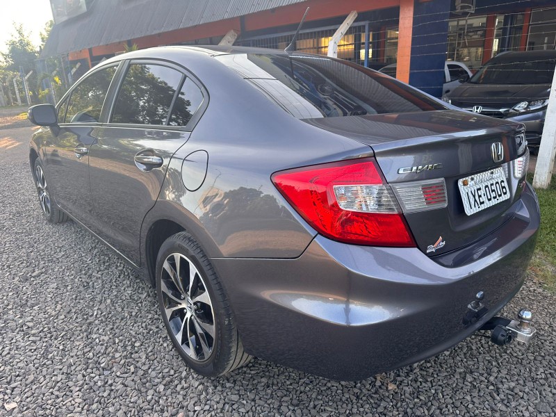 HONDA CIVIC 2.0 LXR 16V FLEX 4P AUTOMÁTICO 2016/2016 MENEGHINI VEÍCULOS ARROIO DO MEIO / Carros no Vale