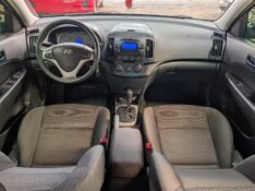 HYUNDAI I30 2.0 16V 145CV 2012 2011/2012 RICARDO VEÍCULOS TEUTÔNIA / Carros no Vale