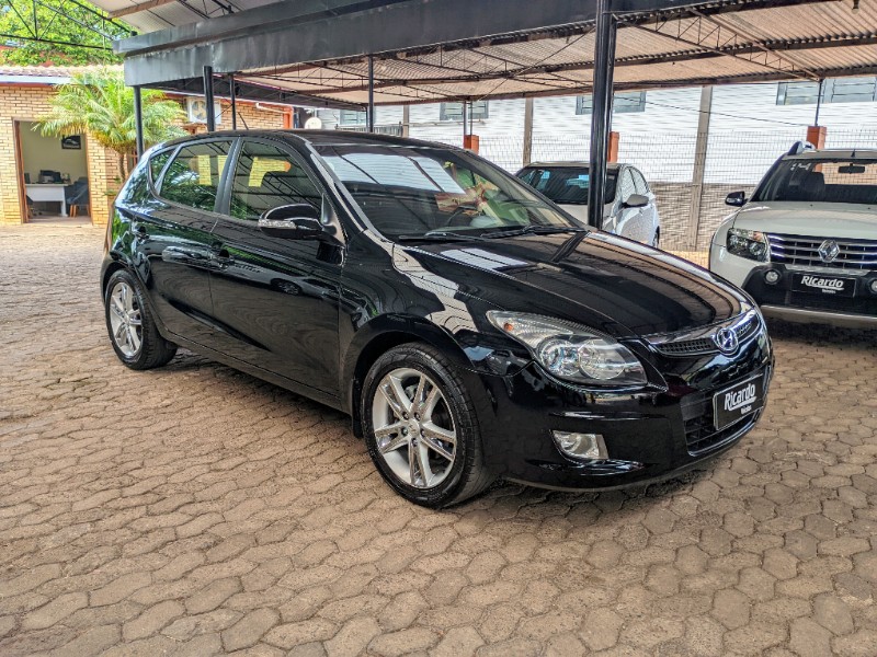 HYUNDAI I30 2.0 16V 145CV 2012 2011/2012 RICARDO VEÍCULOS TEUTÔNIA / Carros no Vale