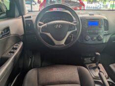 HYUNDAI I30 2.0 16V 145CV 2012 2011/2012 RICARDO VEÍCULOS TEUTÔNIA / Carros no Vale