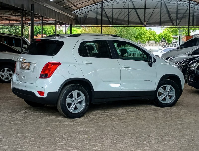 CHEVROLET TRACKER 1.4 16V TURBO LT 2016/2017 RICARDO VEÍCULOS TEUTÔNIA / Carros no Vale