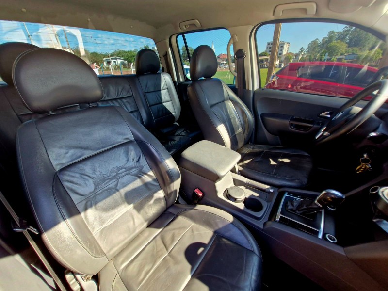 VOLKSWAGEN AMAROK 2.0 HIGHLINE 4X4 CD 16V TURBO INTERCOOLER DIESEL 4P AUTOMÁTICO 2012/2012 CRUZEIRO MULTIMARCAS CRUZEIRO DO SUL / Carros no Vale