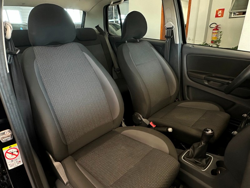 VOLKSWAGEN FOX CONNECT 1.6 2019/2020 SÉTIMA VEÍCULOS GUAPORÉ / Carros no Vale