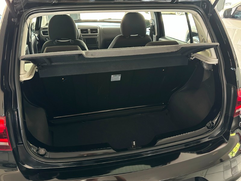 VOLKSWAGEN FOX CONNECT 1.6 2019/2020 SÉTIMA VEÍCULOS GUAPORÉ / Carros no Vale