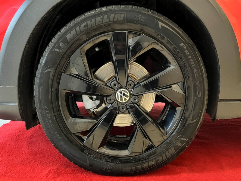 VOLKSWAGEN NIVUS 1.0 200 TSI TOTAL FLEX HIGHLINE AUTOMÁTICO 2020/2021 DUARTE VEÍCULOS PORTO ALEGRE / Carros no Vale