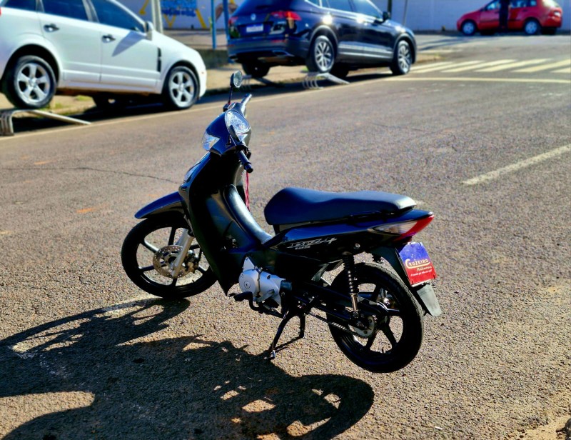 HONDA MOTOS BIZ 125+ 2008/2008 CRUZEIRO MULTIMARCAS CRUZEIRO DO SUL / Carros no Vale