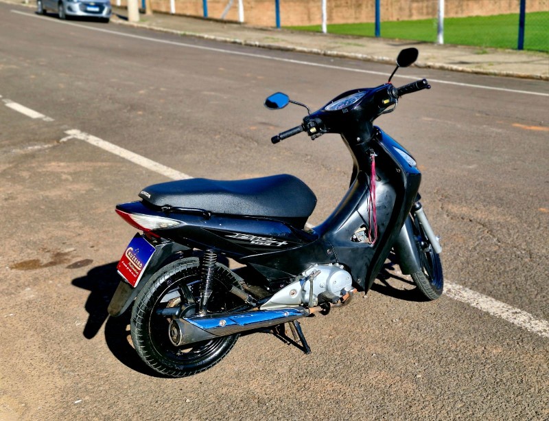 HONDA MOTOS BIZ 125+ 2008/2008 CRUZEIRO MULTIMARCAS CRUZEIRO DO SUL / Carros no Vale