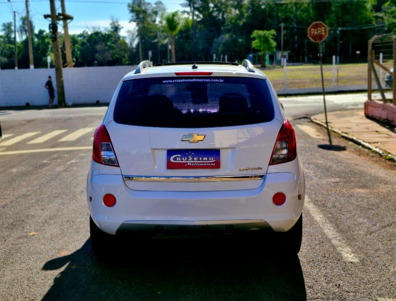 CHEVROLET CAPTIVA SPORT 2.4 FWD 2014/2015 CRUZEIRO MULTIMARCAS CRUZEIRO DO SUL / Carros no Vale