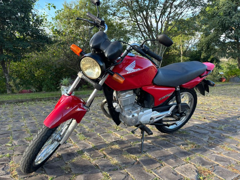 HONDA MOTOS CG 150 TITAN ESD /2005 RT 811 VEÍCULOS ARROIO DO MEIO / Carros no Vale