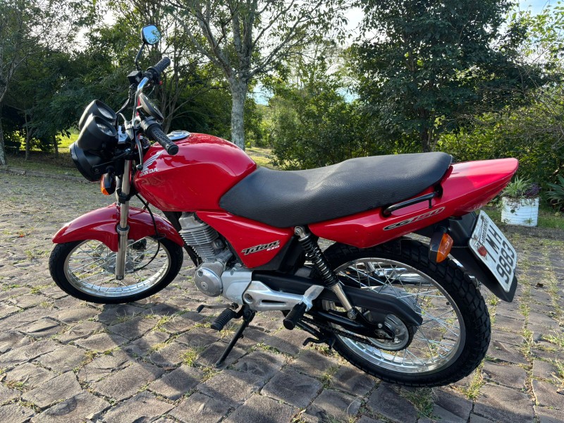 HONDA MOTOS CG 150 TITAN ESD /2005 RT 811 VEÍCULOS ARROIO DO MEIO / Carros no Vale