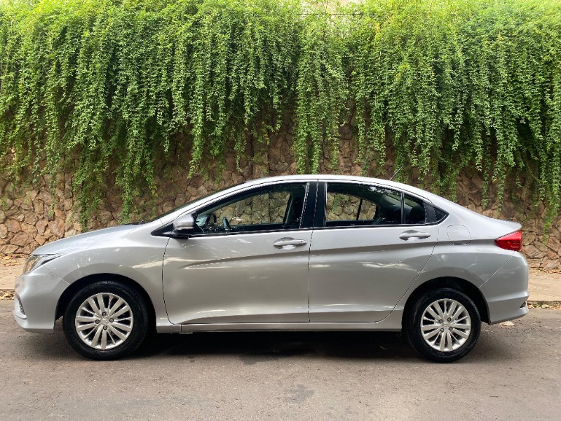HONDA CITY SEDAN PERSONAL 1.5 16V 2018/2018 ESTAÇÃO DO CARRO ESTRELA / Carros no Vale