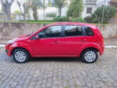 FORD FIESTA 1.0 2013/2014 ALTERNATIVA VEÍCULOS LAJEADO / Carros no Vale