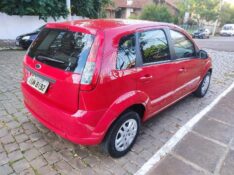 FORD FIESTA 1.0 2013/2014 ALTERNATIVA VEÍCULOS LAJEADO / Carros no Vale