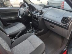 FORD FIESTA 1.0 2013/2014 ALTERNATIVA VEÍCULOS LAJEADO / Carros no Vale