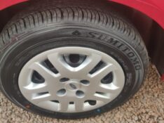 FORD FIESTA 1.0 2013/2014 ALTERNATIVA VEÍCULOS LAJEADO / Carros no Vale