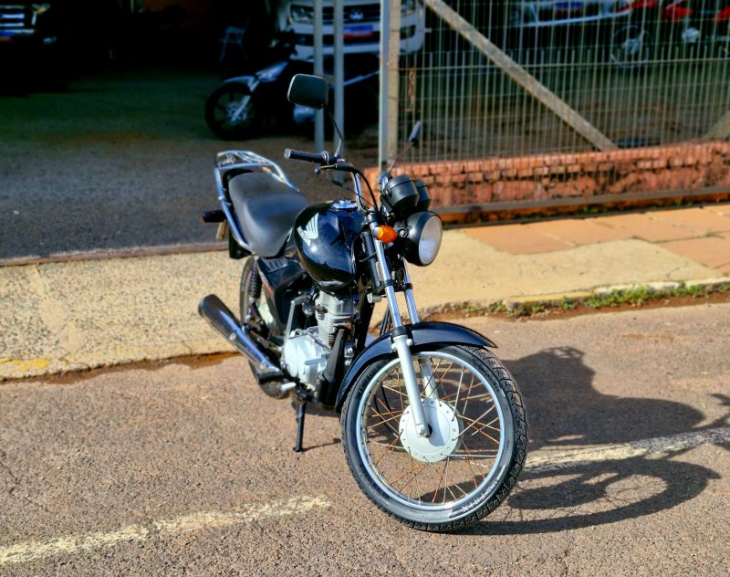 HONDA MOTOS CG 125 FAN KS 2013/2013 CRUZEIRO MULTIMARCAS CRUZEIRO DO SUL / Carros no Vale
