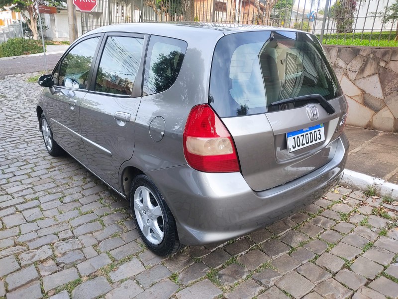 HONDA FIT LX 1.4 2007/2007 ALTERNATIVA VEÍCULOS LAJEADO / Carros no Vale