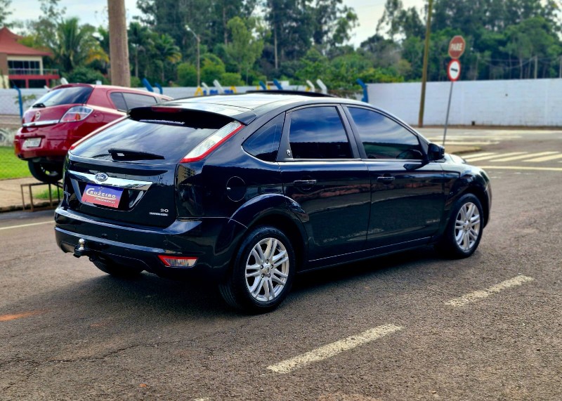 FORD FOCUS FOCUS 2.0 GHIA 16V GASOLINA 4P AUTOMÁTICO 2010/2011 CRUZEIRO MULTIMARCAS CRUZEIRO DO SUL / Carros no Vale