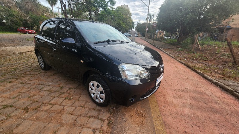 TOYOTA ETIOS 1.3 XS 16V 2013/2013 FERNANDO AUTOMÓVEIS | REVENDA DE CARROS ARROIO DO MEIO ARROIO DO MEIO / Carros no Vale