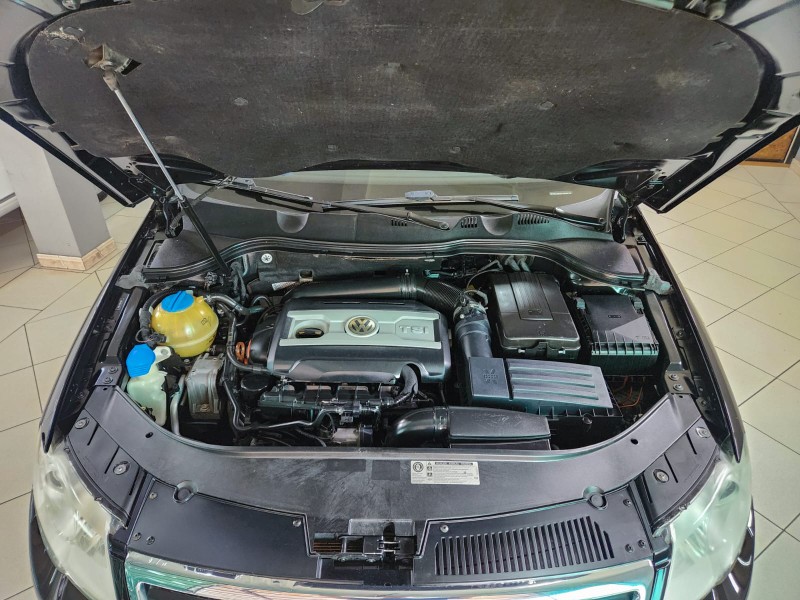 VOLKSWAGEN PASSAT 2.0 FSI 16V TURBO 2010/2010 TS VEÍCULOS ANTA GORDA / Carros no Vale