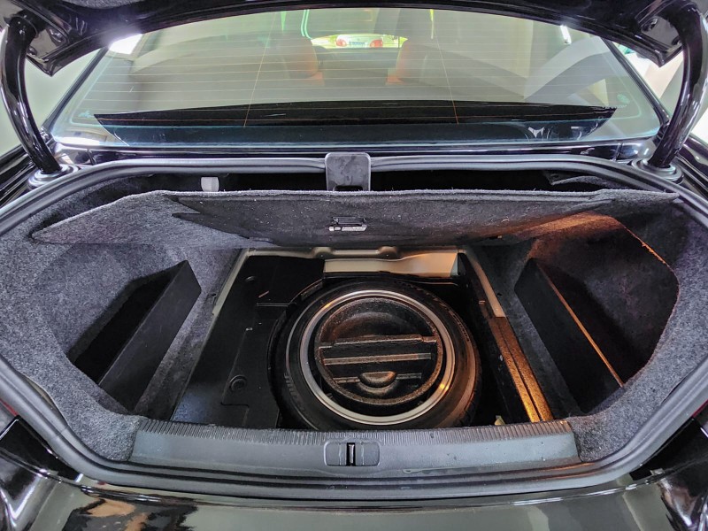 VOLKSWAGEN PASSAT 2.0 FSI 16V TURBO 2010/2010 TS VEÍCULOS ANTA GORDA / Carros no Vale