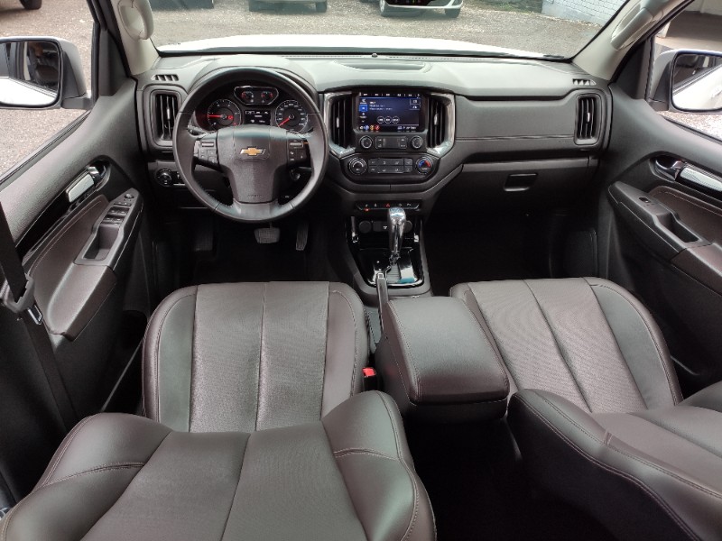 CHEVROLET TRAILBLAZER PREMIER 2.8 4X4 7 LUGARES 2022/2022 ROSAUTO VEÍCULOS VENÂNCIO AIRES / Carros no Vale