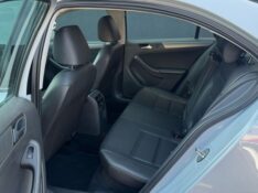VOLKSWAGEN JETTA TSI HIGHLINE /2018 IDEAL VEÍCULOS LAJEADO / Carros no Vale