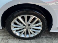 VOLKSWAGEN JETTA TSI HIGHLINE /2018 IDEAL VEÍCULOS LAJEADO / Carros no Vale